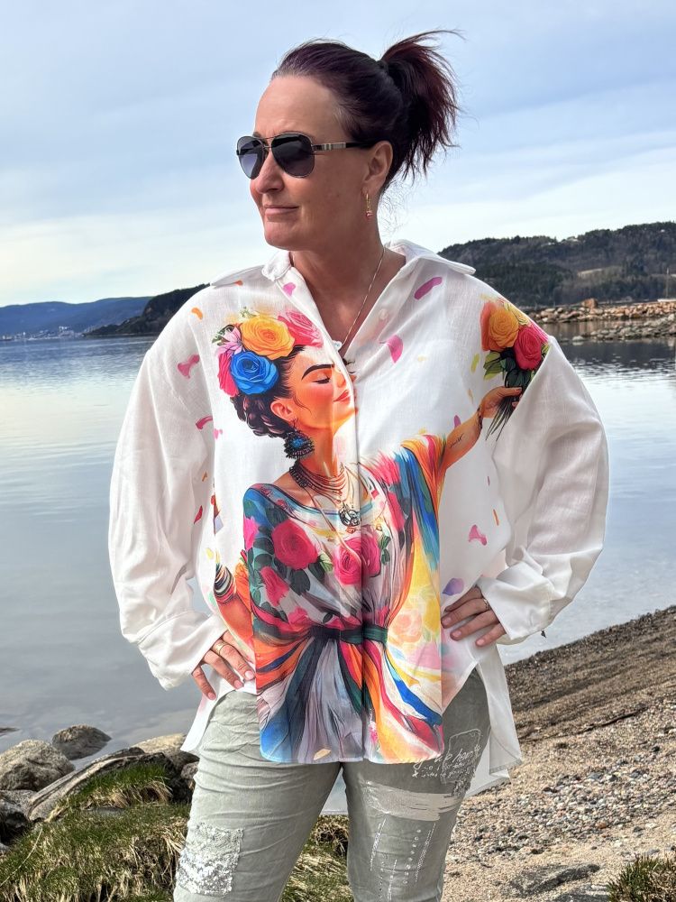 Skjorte Frida Kahlo motiv