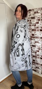 Hovedbilde Hettejakke lang gr&aring; m/print