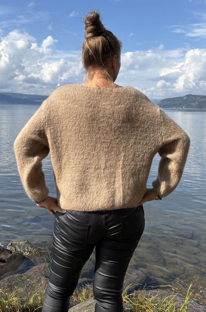 Varm genser m/mohair Beige